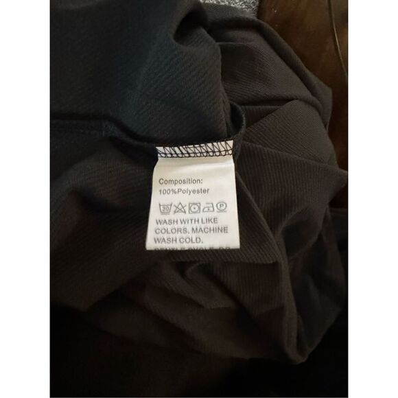 Two Tee shirts black and white XXL. Well made not flimsy. - Picture 13 of 14